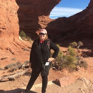 Meet your Posher, Nicole